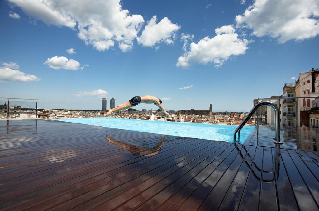 Grand Hotel Central, Small Luxury Hotels Barcellona Servizi foto The rooftop pool