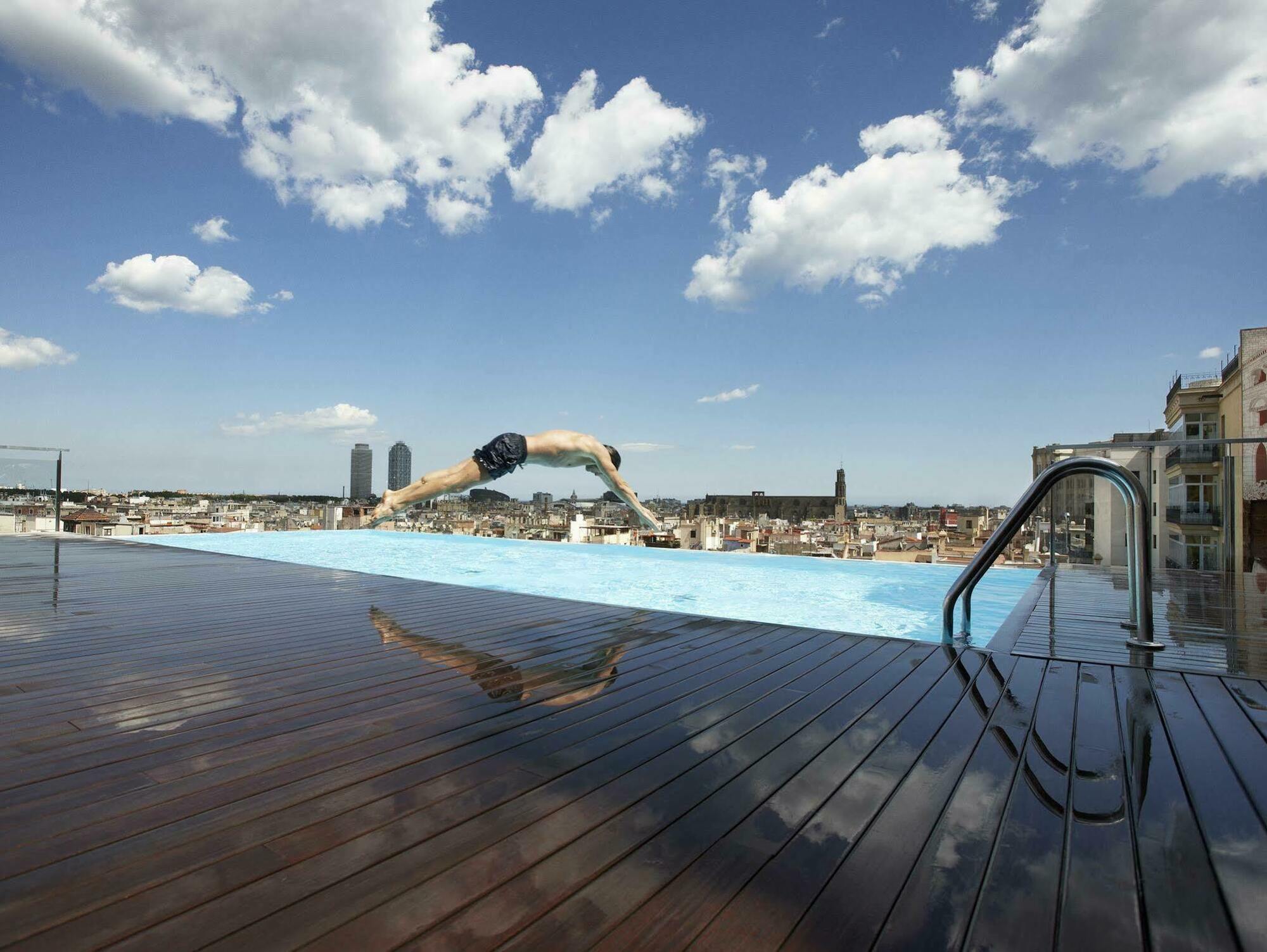 Grand Hotel Central, Small Luxury Hotels Barcellona Servizi foto The rooftop pool